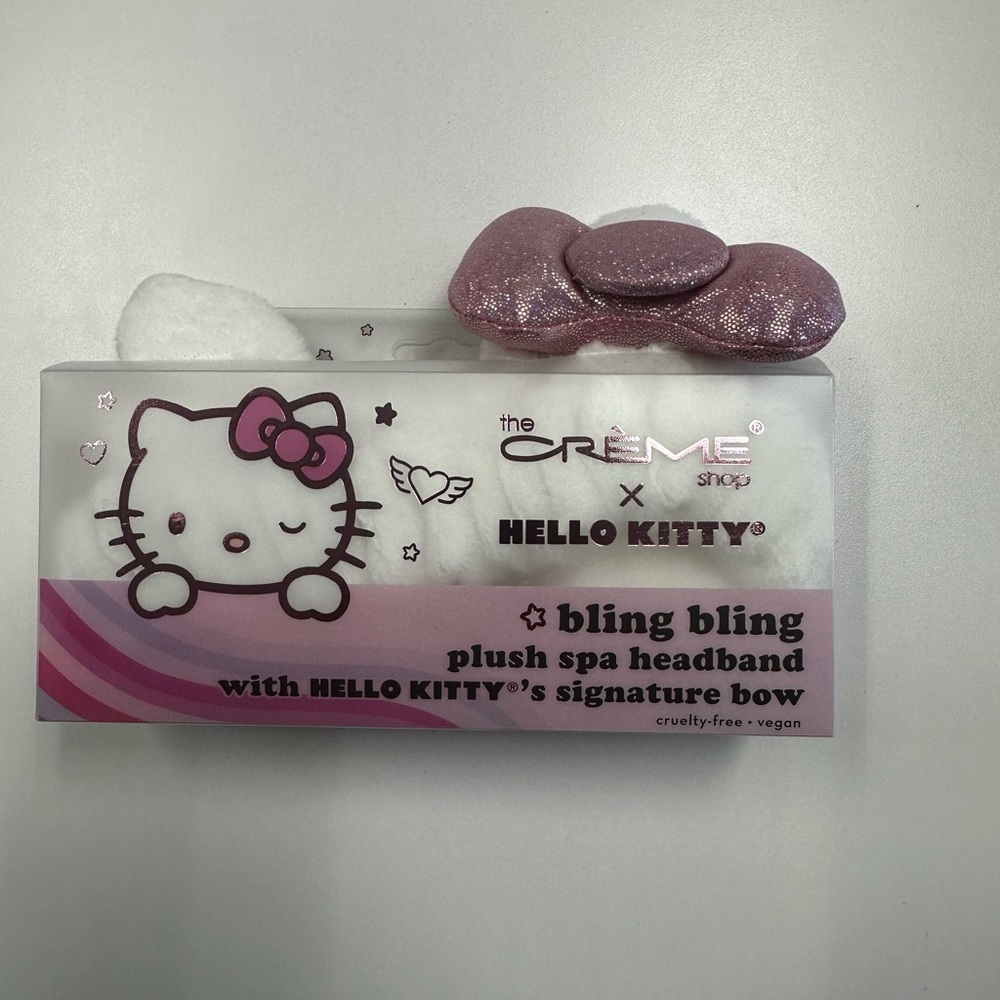 Various hello kitty things